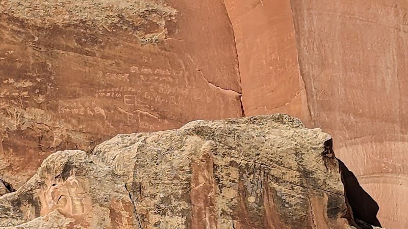 Capitol Reef Petroglyphs