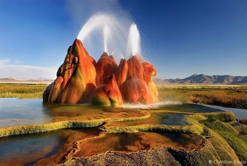 Fly Geyser