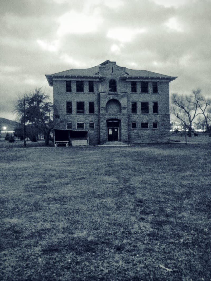 Haunted Mansions of Albion