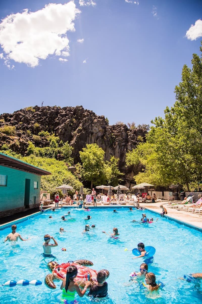 Veyo Pool